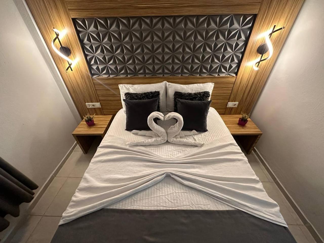 Royal Ezel Hotel 안탈리아 외부 사진