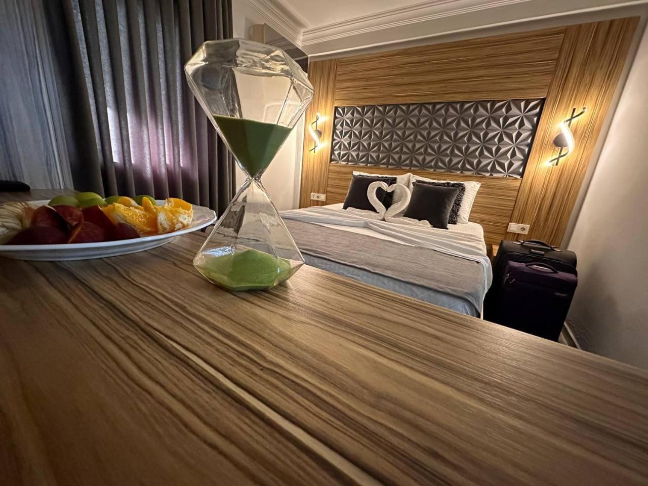 Royal Ezel Hotel 안탈리아 외부 사진