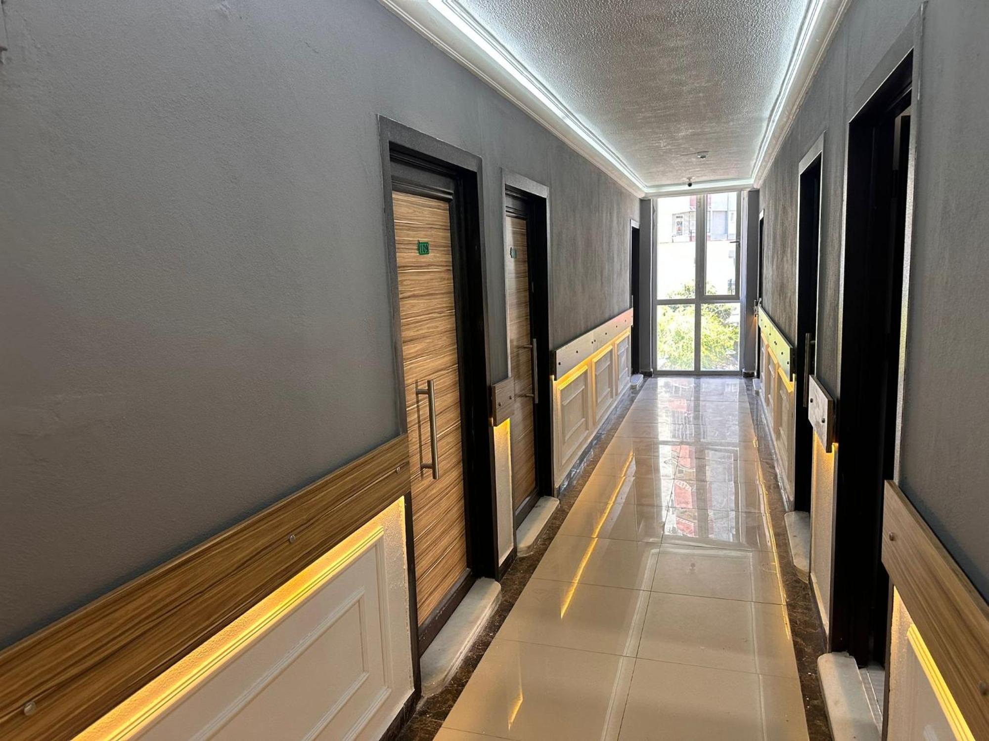 Royal Ezel Hotel 안탈리아 외부 사진