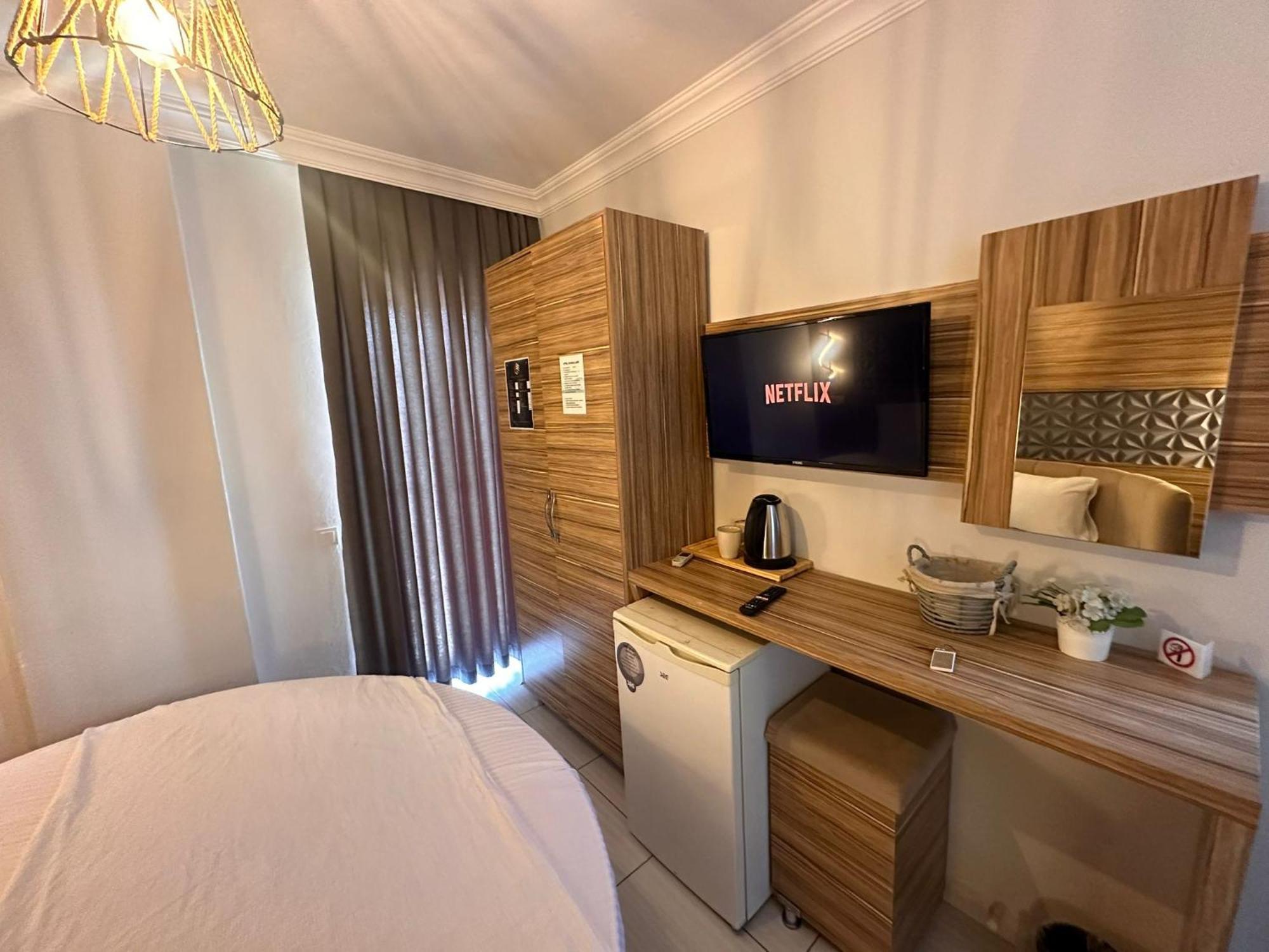 Royal Ezel Hotel 안탈리아 외부 사진