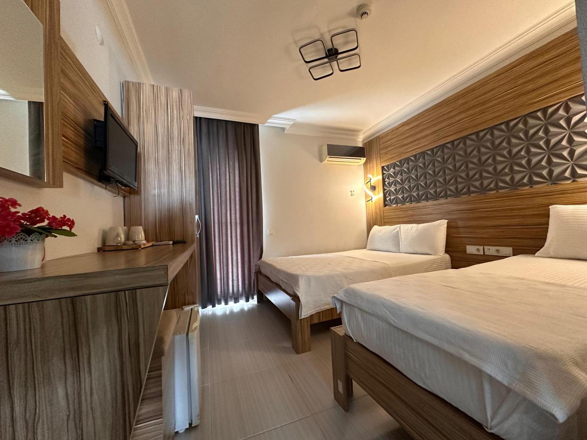 Royal Ezel Hotel 안탈리아 외부 사진