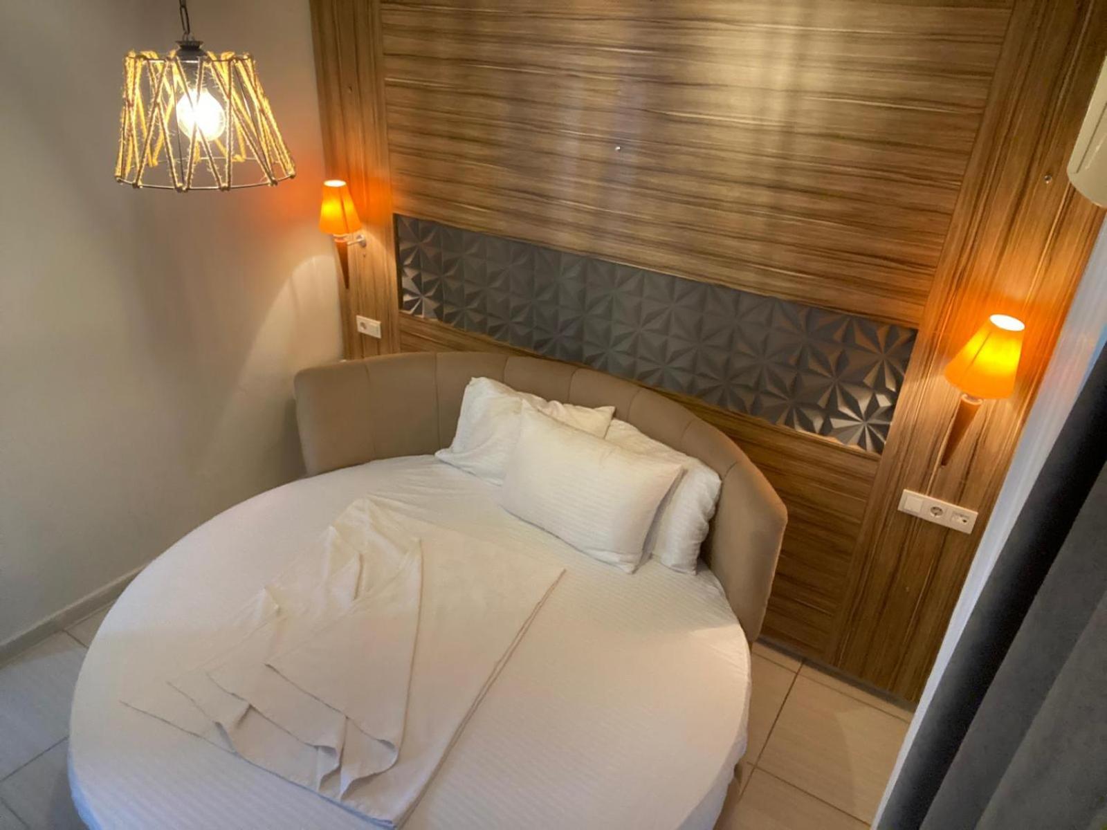 Royal Ezel Hotel 안탈리아 외부 사진