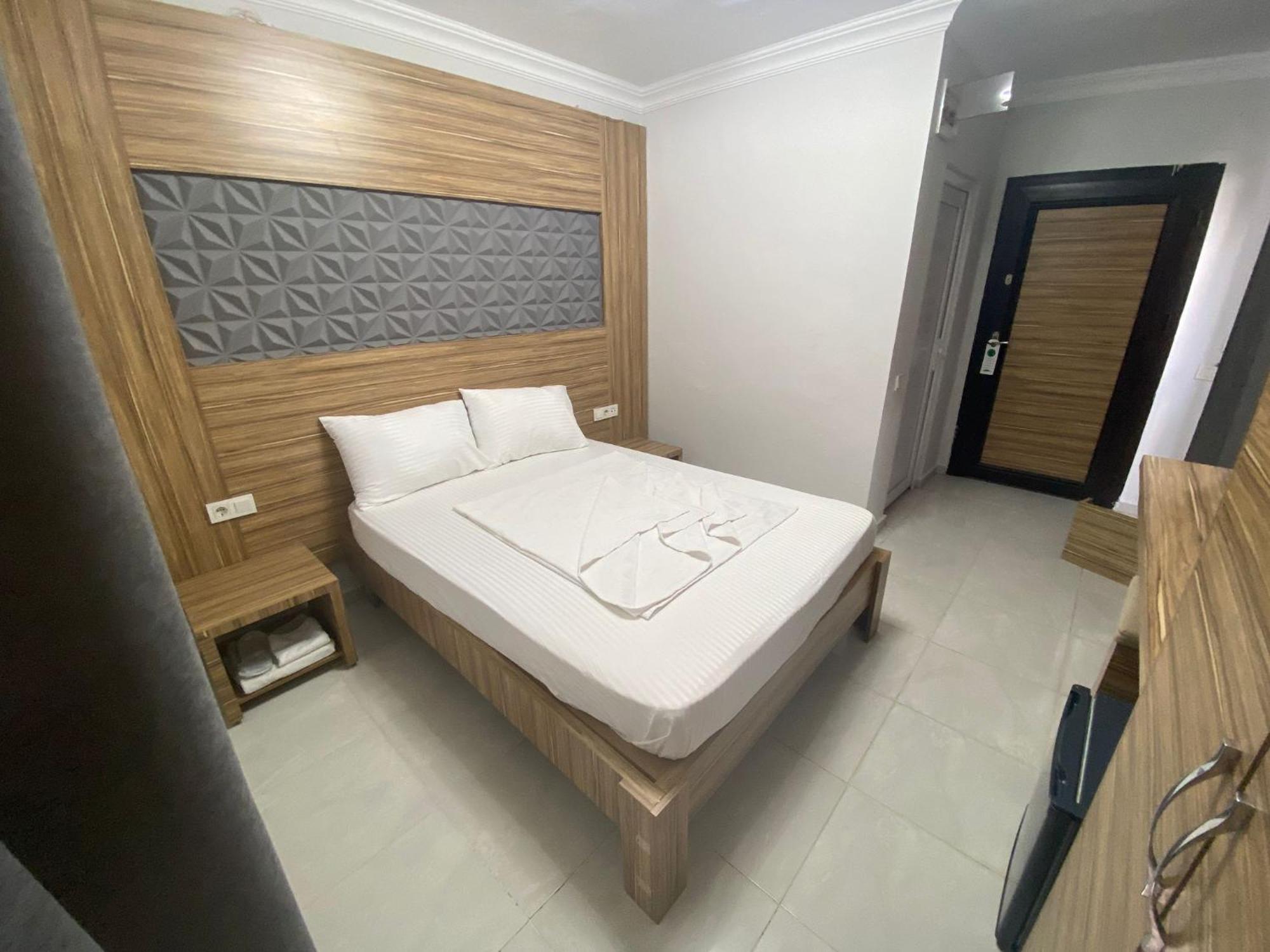 Royal Ezel Hotel 안탈리아 외부 사진